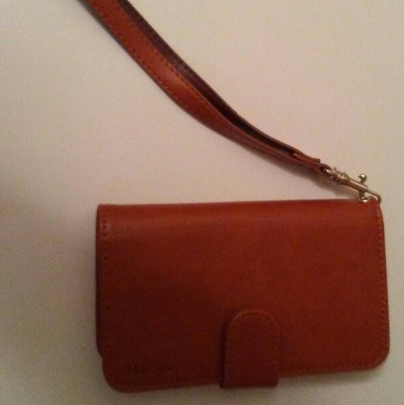 ⭐5/$20⭐Prestizio cellphone case. - Picture 2 of 7